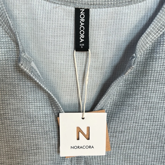 NWT waffle texture top - Picture 2 of 3